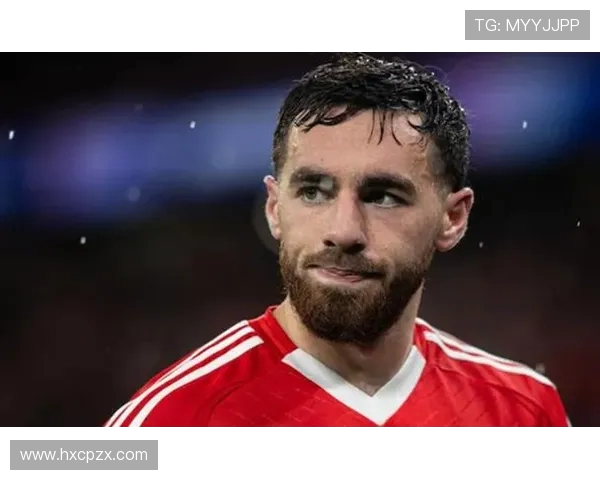 西媒称A费若再染黄将无缘战拜仁或提前结束本菲卡生涯